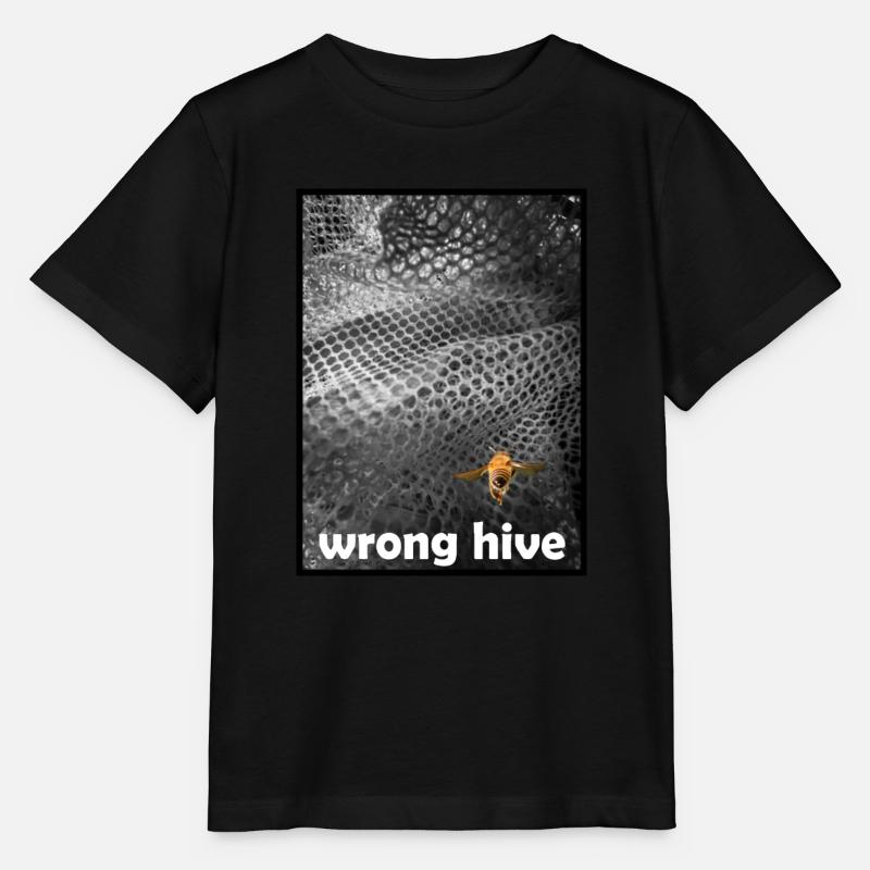 Wrong Hive - Stanley/Stella MINI CREATOR Kids’ T-Shirt - black