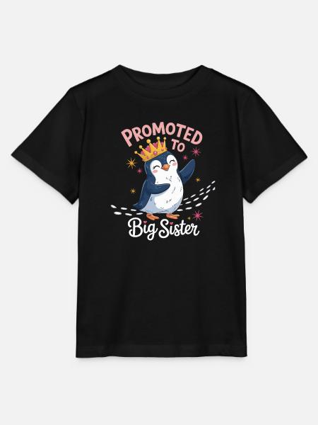 Zur großen Schwester befördert – Pinguin Design - Stanley/Stella Kinder T-Shirt MINI CREATOR  - Schwarz