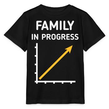 Family In Progress (Schwanger / Eltern / NEG 2C) - Stanley/Stella Kinder T-Shirt MINI CREATOR  - Schwarz - Vorne - Mikhail (115cm)