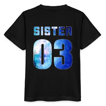 sister 01 sister 02 sister 03 Galaxy style - Stanley/Stella Kinder T-Shirt MINI CREATOR  - Schwarz - Hinten - Mikhail (115cm)