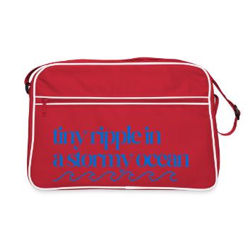 Tiny ripple in a stormy ocean with waves - Retro Bag - red/white - Front