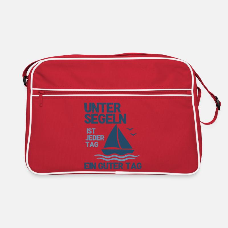 Under sail, every day is a good day Retro Bag