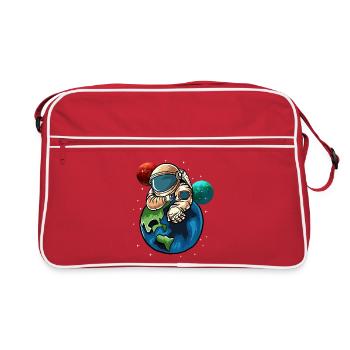 Astronaut umarmt Erde - Retro Tasche - Rot/Weiß - Vorne
