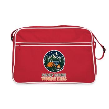 Camp More Worry Less – Retro Camping Abzeichen - Retro Tasche - Rot/Weiß - Vorne