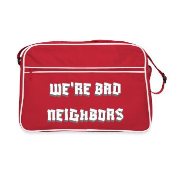 Chemise drôle de police de bloc We’re Bad Neighbors - Sac Retro - rouge/blanc - Devant