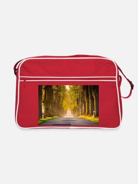 Autumn avenue in the light - Retro Bag - red/white - Front
