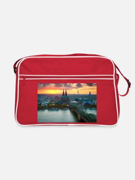 Kölner Dom im Abendlicht - Retro Tasche - Rot/Weiß - Vorne