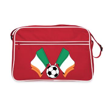 Deux drapeaux irlandais avec un ballon de football Irlande - Sac Retro - rouge/blanc - Devant