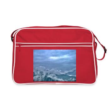 Fog over mountain landscape Morning light - Retro Bag - red/white - Front