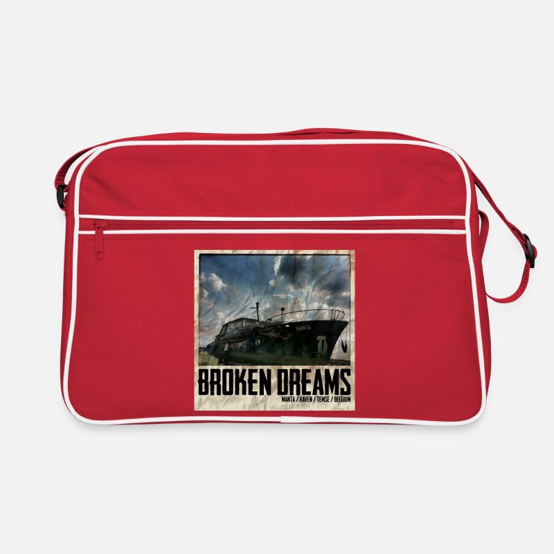 Verfallenes Schiff mit Himmelshintergrund Retro Tasche