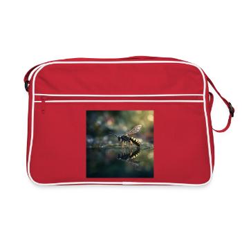 Wasp with Reflection Elegant Macro Photography - Retro Bag - red/white - Front