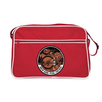 Brasser Hard Pedal Plus Further, Linocut Bikepacking - Sac Retro - rouge/blanc - Devant