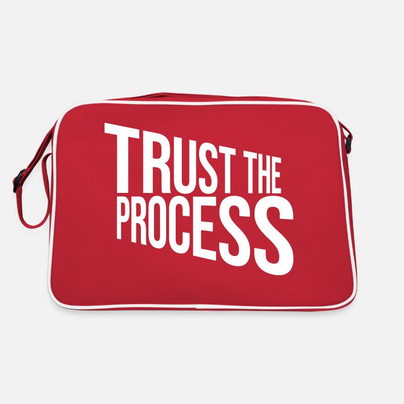 trust the process Zitat Retro Tasche