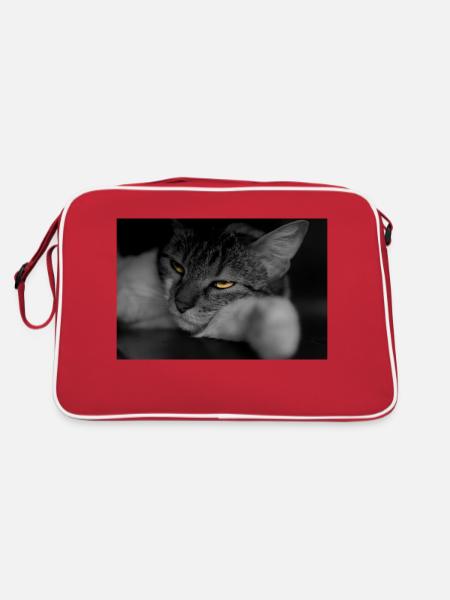 The cat with the terrible look - Retro Bag - red/white - Back