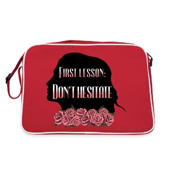 Citation de Rose Hathaway « Première leçon: n’hésitez pas » - Sac Retro - rouge/blanc - Dos