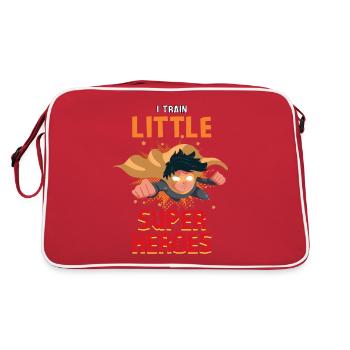Kindergarten teacher raises little superheroes - Retro Bag - red/white - Back
