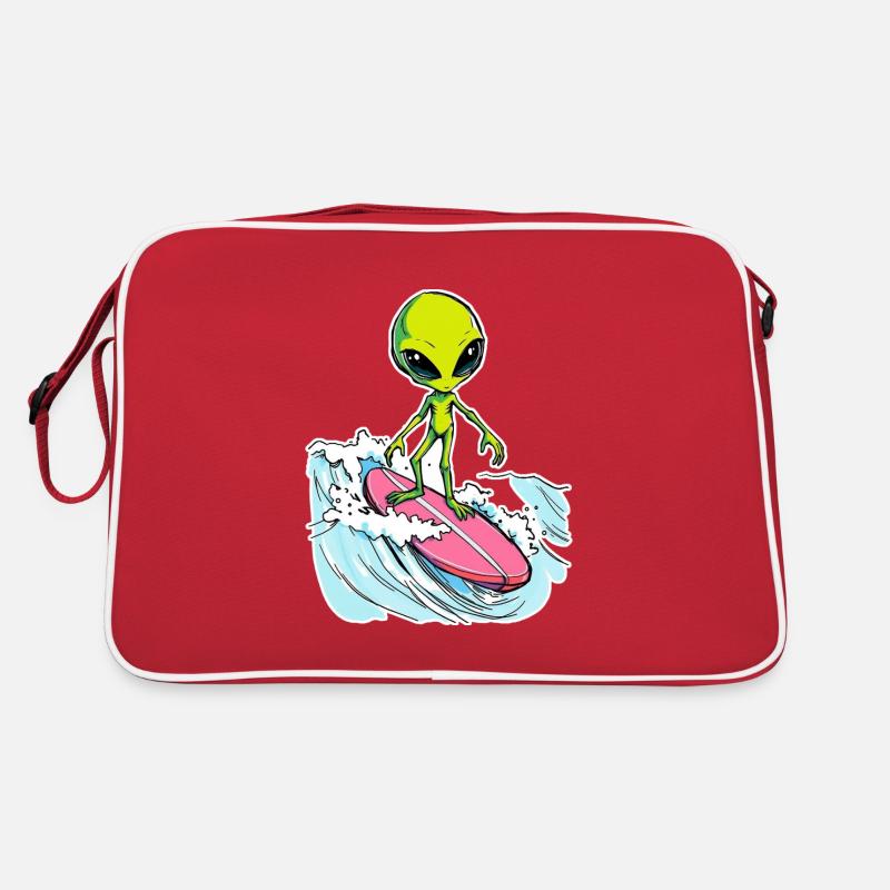 Alien is surfing the Ocean Waves 1 Retro Tasche