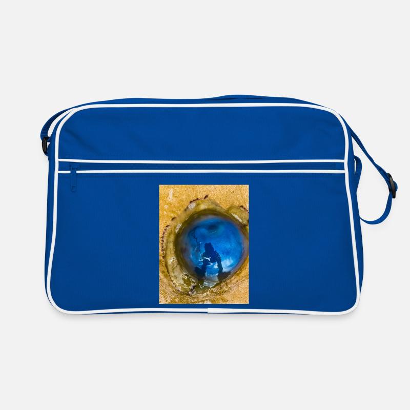 Méduse bleue avec Reflet sur Le Sable "Moi et mon Yelly Sac Retro