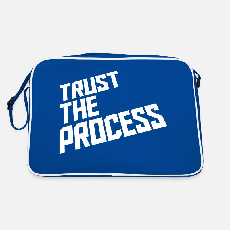 trust the process Zitat Retro Tasche
