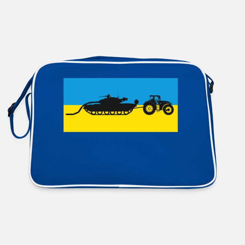 Ukrainischer Traktor zieht einen Panzer. Retro Tasche