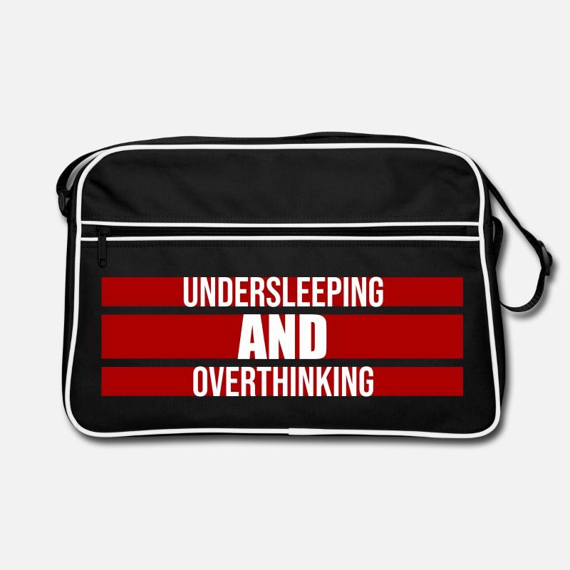 Undersleeping And Overthinking Lustig Müde Spruch Retro Tasche