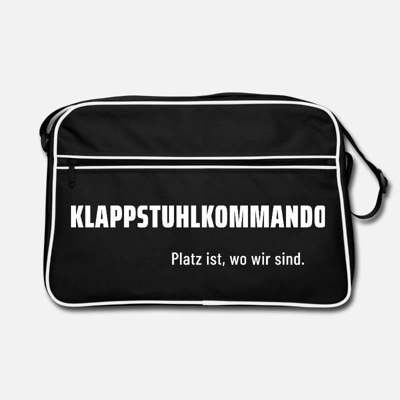 Klappstuhlkommando. Platz ist, wo wir sind. - Retro Tasche - Schwarz/Weiß