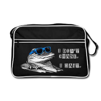 Don't Chase. Wait. – Cool Alligator Meme - Retro Bag - black/white - Front