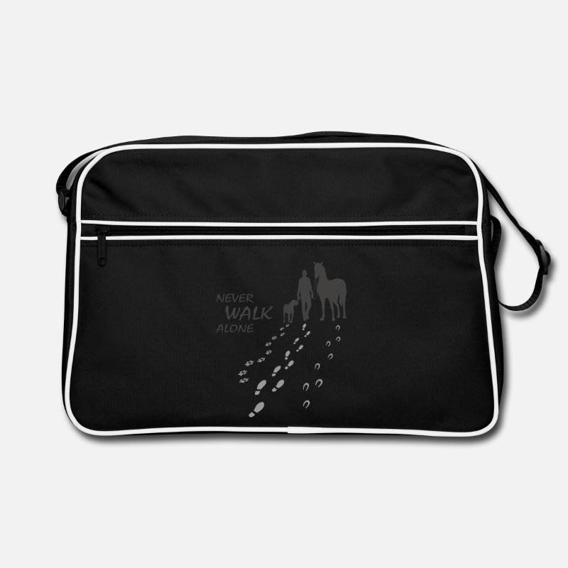 Never walk alone - Hund Pferd Reiter gemeinsam - Retro Tasche - Schwarz/Weiß