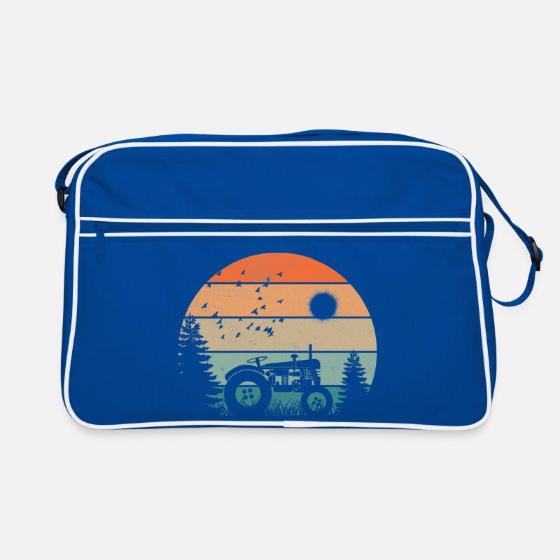 Oldtimer-Traktor bei pastellfarbenem Sonnenuntergang Retro Tasche