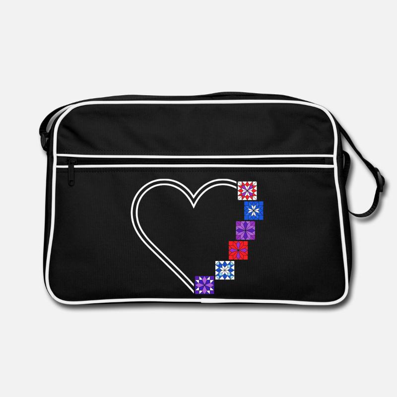 Quilt-Leidenschaft | Herzen und Flickwerkblöcke Retro Tasche