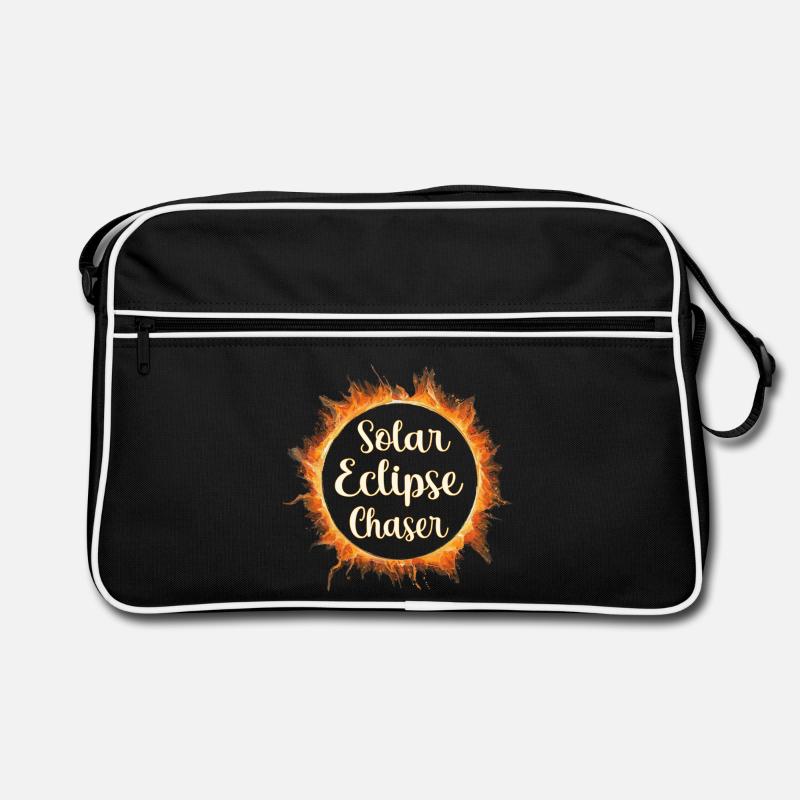 Solar eclipse chaser Retro Tasche