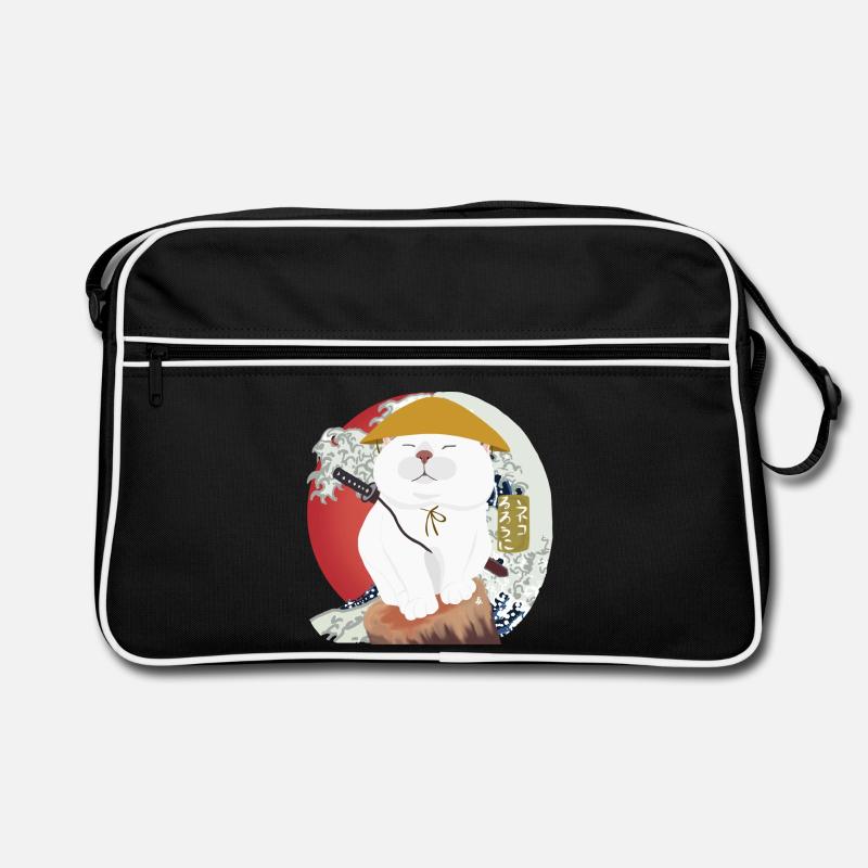 Samurai Katze sitzt auf dem Holz Retro Tasche