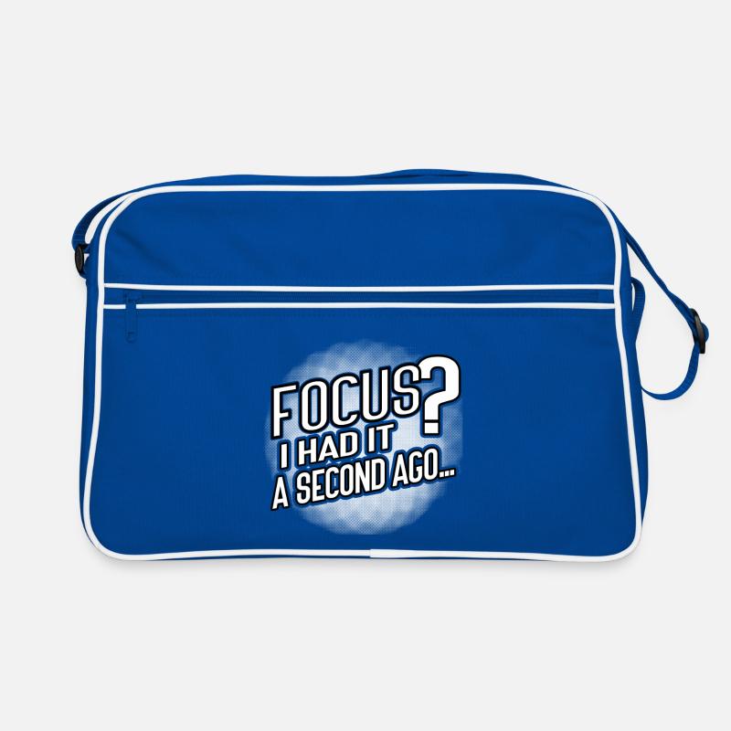 Focus? Gone in 3...2...Oops. Retro Tasche