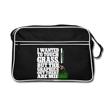 Touching Grass Gamer Shirt | Lustiges Nerd Gaming - Retro Tasche - Schwarz/Weiß - Vorne