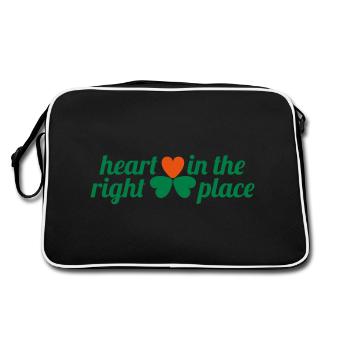 Trinity 3 lässt das Kleeblattherz am richtigen Fleck zurück - Retro Tasche - Schwarz/Weiß - Hinten
