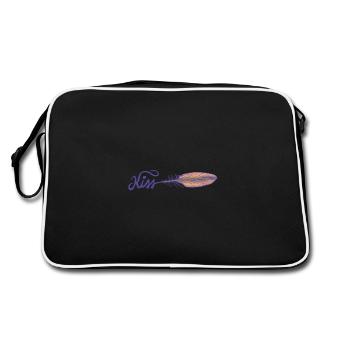 The letters Kiss writen by feather - Retro Bag - black/white - Back