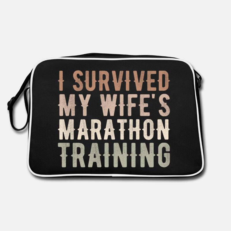 Wifes Training Schedule Funny Triathlon Gift Sac Retro