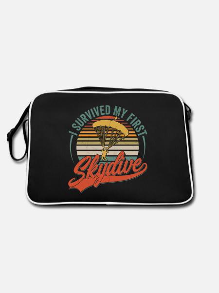 I Survived My First Skydive Parachute Skydiver - Retro Bag - black/white - Back