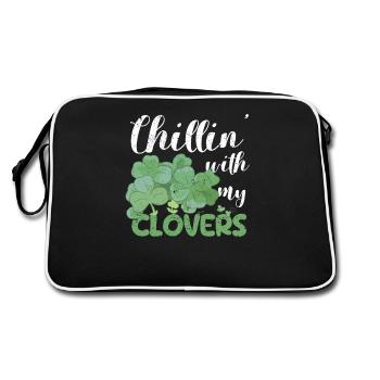 Chillin With My Shamrocks Funny Irish - Retro Bag - black/white - Back