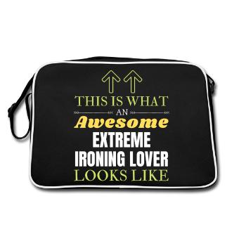 Voici à quoi ressemble un superbe amateur de repassage extrême - Sac Retro - noir/blanc - Dos