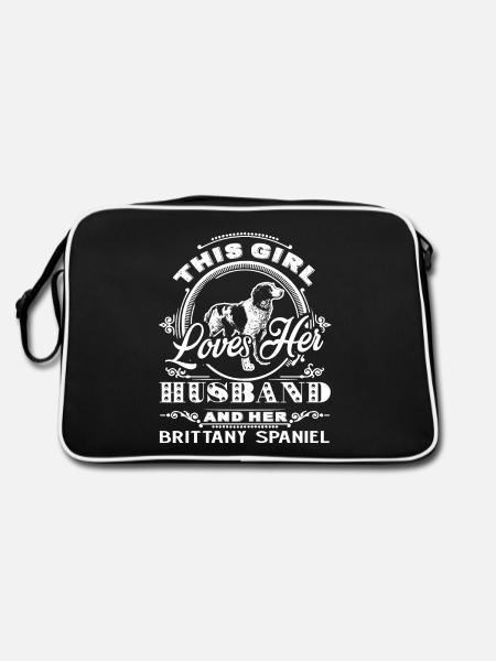 This Girl Loves Her Brittany Spaniel - Retro Bag - black/white - Back