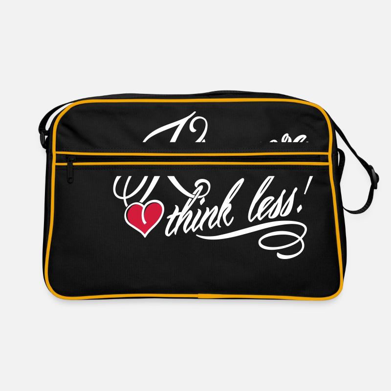 Kiss more, think less! Sac Retro