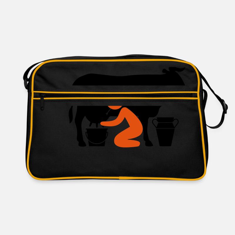Bauer beim Melken einer Kuh Retro Tasche