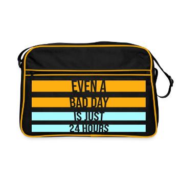 Même une mauvaise journée n’est qu’un proverbe motivant 24 heures sur 24 - Sac Retro - noir/or - Devant