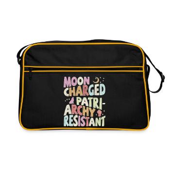 Moon charged, patriarchy resistant - pastell - Retro Tasche - Schwarz/Gold - Vorne
