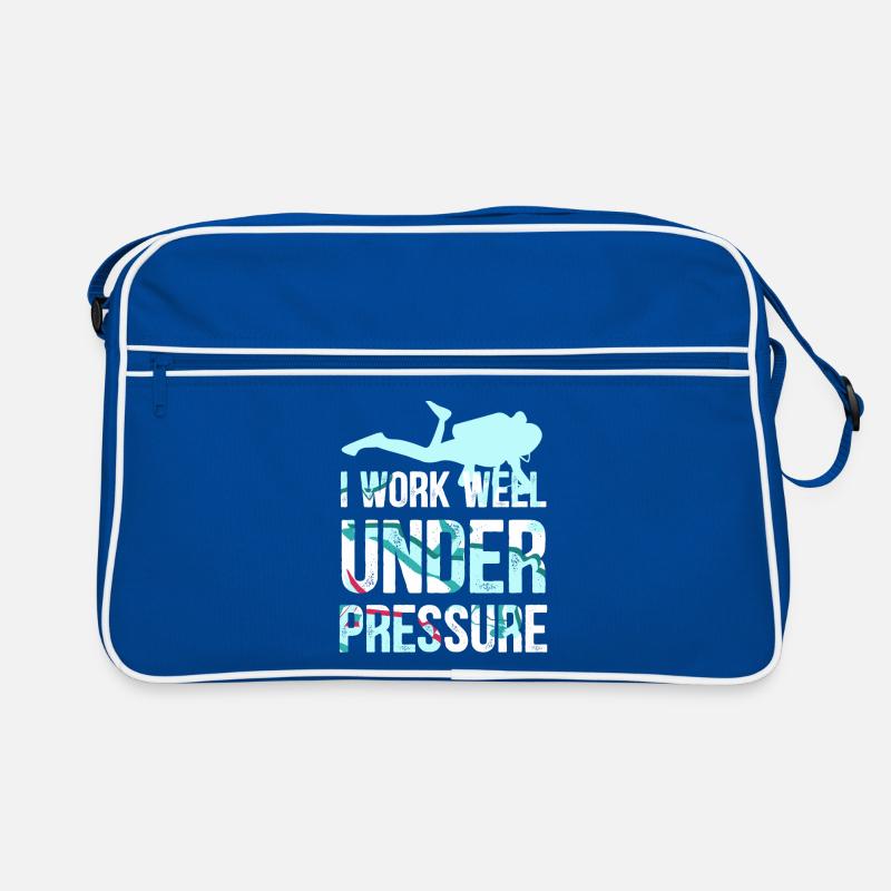 I work well under pressure - divers Retro Bag