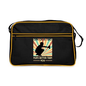 Einer Von Uns Beiden Spielt Besser Baseball - Retro Tasche - Schwarz/Gold - Vorne
