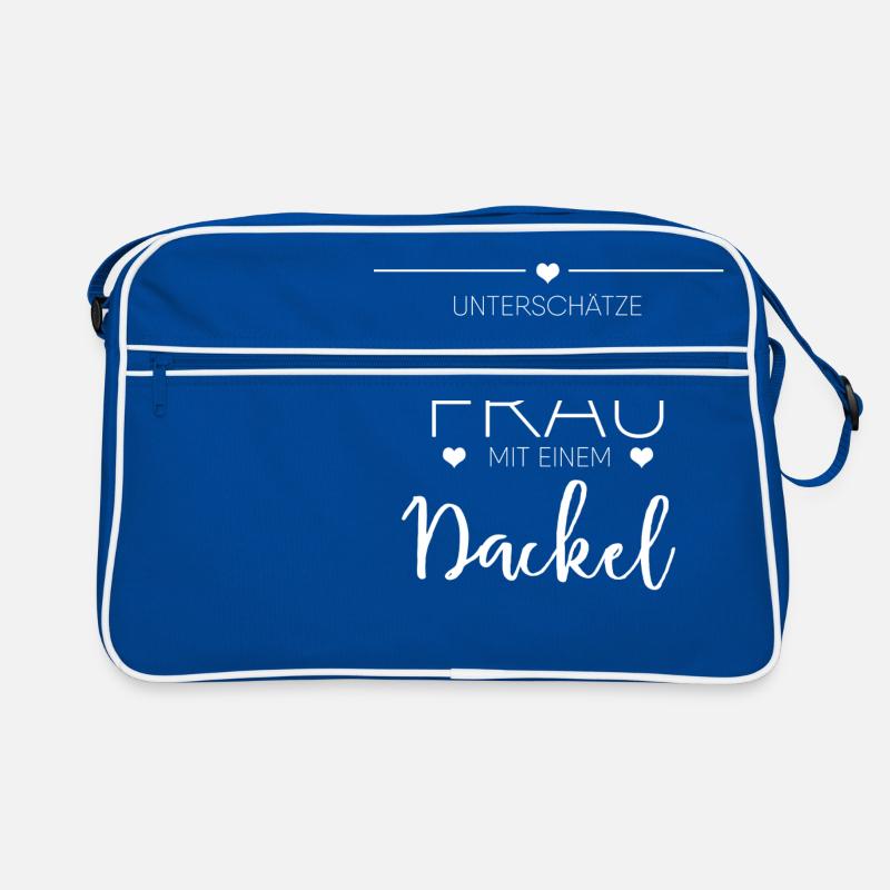 Unterschätze niemals eine Frau mit einem Dackel. Retro Tasche