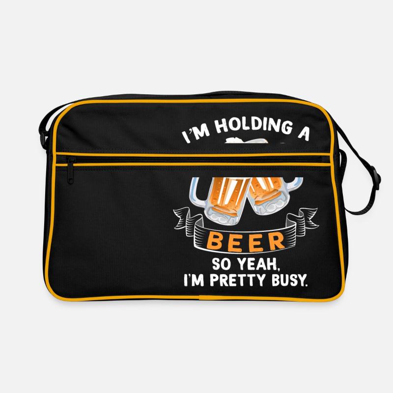 I'm Holding A Beer So Yeah, I'm Pretty Busy TShirt Retro Tasche