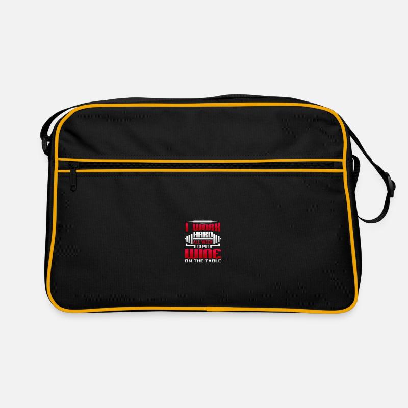 I Work Hard All Week To Put Wine On The Table Retro Tasche